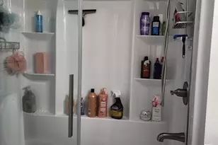 1034 Salisbury Ct, Sterling, VA 20164 - Photo 8