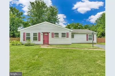 201 E Lynn Court, Sterling, VA 20164 - Photo 1