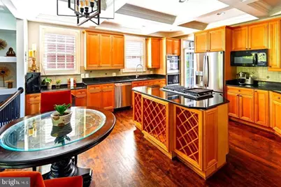 20366 Fallsway Ter, Sterling, VA 20165 - Photo 16