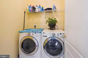 20366 Fallsway Terrace, Sterling, VA 20165 - Photo 32