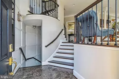 20366 Fallsway Ter, Sterling, VA 20165 - Photo 2