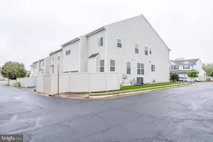 25184 Crested Wheat Dr, Aldie, VA 20105 - Photo 44