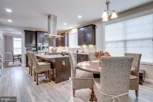 25184 Crested Wheat Dr, Aldie, VA 20105 - Photo 4