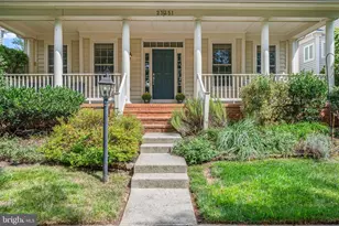 23251 Christopher Thomas Ln, Brambleton, VA 20148 - Photo 2