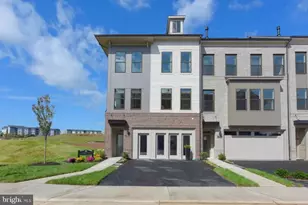 42972 Truman Ter, Ashburn, VA 20148 - Photo 1