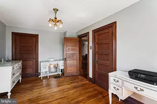 45 E Broad Way E, Lovettsville, VA 20180 - Photo 32