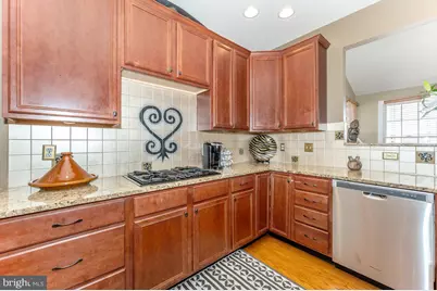 [Address not provided], Sterling, VA 20166 - Photo 12