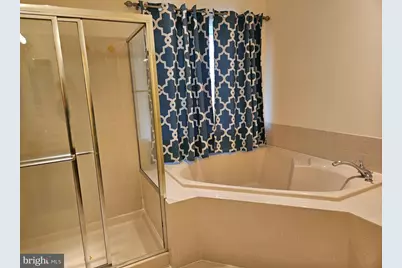 25860 Commons Square, Chantilly, VA 20152 - Photo 16