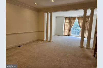 25860 Commons Square, Chantilly, VA 20152 - Photo 4