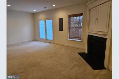 25860 Commons Square, Chantilly, VA 20152 - Photo 22