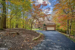 308 Sinegar Pl, Potomac Falls, VA 20165 - Photo 16