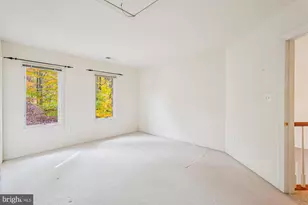 308 Sinegar Pl, Potomac Falls, VA 20165 - Photo 52