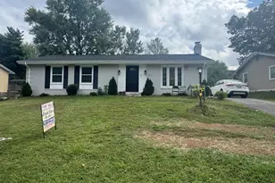 1314 E Holly Ave, Sterling, VA 20164 - Photo 2