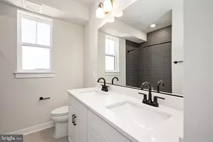 20183 Northpark Dr, Ashburn, VA 20147 - Photo 40