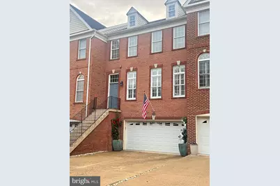 25857 Kirkwood Square, Chantilly, VA 20152 - Photo 2