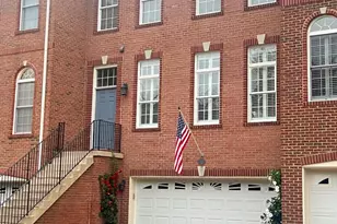 25857 Kirkwood Square, Chantilly, VA 20152 - Photo 2