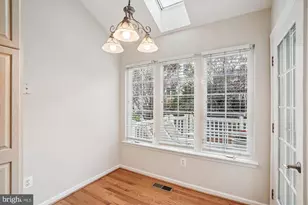 25857 Kirkwood Square, Chantilly, VA 20152 - Photo 20