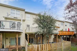 25857 Kirkwood Square, Chantilly, VA 20152 - Photo 6