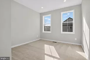 42241 Shining Star Sq, Brambleton, VA 20148 - Photo 18