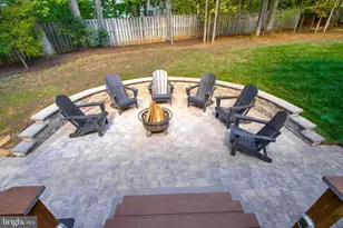 126 Lake Dr, Sterling, VA 20164 - Photo 28