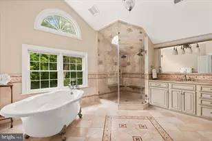 11308 Stonehouse Pl, Potomac Falls, VA 20165 - Photo 38