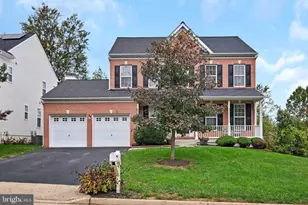 35530 Sarasota St, Round Hill, VA 20141 - Photo 2