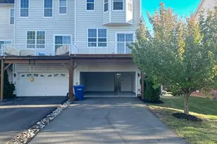 23069 Weybridge Square, Broadlands, VA 20148 - Photo 2