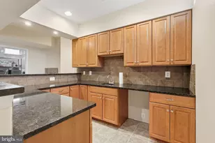 25202 Justice Dr, Chantilly, VA 20152 - Photo 32