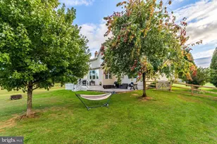 12080 Sunflower Field Pl, Lovettsville, VA 20180 - Photo 2