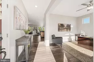 12080 Sunflower Field Pl, Lovettsville, VA 20180 - Photo 10