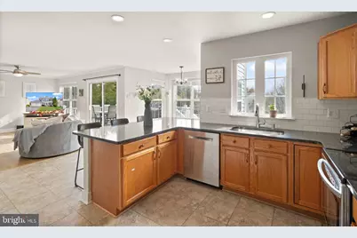 35855 Bentridge Court, Round Hill, VA 20141 - Photo 16