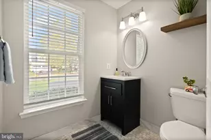 35855 Bentridge Ct, Round Hill, VA 20141 - Photo 6