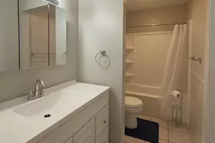 21 Haxall Ct, Sterling, VA 20165 - Photo 12