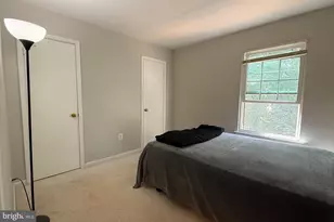 21 Haxall Ct, Sterling, VA 20165 - Photo 10