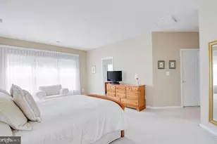 21516 Inman Park Pl, Ashburn, VA 20147 - Photo 12