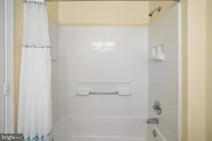 19375 Cypress Ridge Terrace, Leesburg, VA 20176 - Photo 12