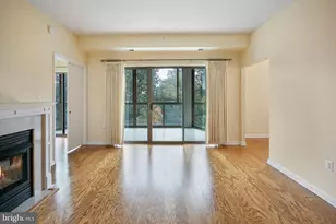 19375 Cypress Ridge Terrace, Leesburg, VA 20176 - Photo 24