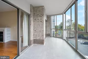 19375 Cypress Ridge Terrace, Leesburg, VA 20176 - Photo 32