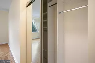 19375 Cypress Ridge Terrace, Leesburg, VA 20176 - Photo 6