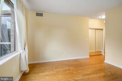 19375 Cypress Ridge Terrace #418, Leesburg, VA 20176 - Photo 4