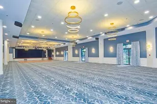 19375 Cypress Ridge Terrace, Leesburg, VA 20176 - Photo 38