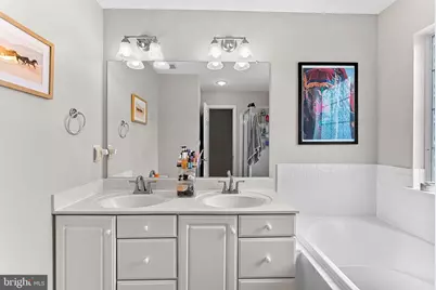 20510 Willoughby Square, Sterling, VA 20165 - Photo 20