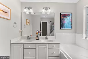 20510 Willoughby Square, Sterling, VA 20165 - Photo 20