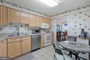 19385 Cypress Ridge Terrace, Leesburg, VA 20176 - Photo 14