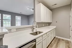 42539 Mayflower, Brambleton, VA 20148 - Photo 10