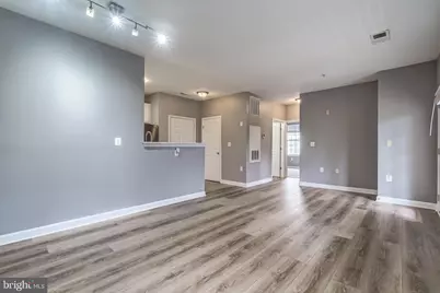 42539 Mayflower #201, Brambleton, VA 20148 - Photo 6