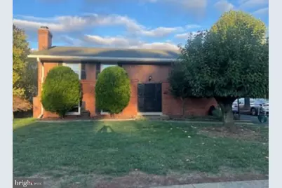 304 E Gordon Street E, Sterling, VA 20164 - Photo 1