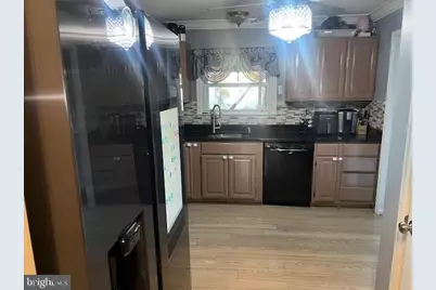 304 E Gordon Street E, Sterling, VA 20164 - Photo 4