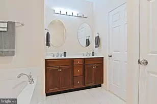 20385 Belmont Park Terrace, Ashburn, VA 20147 - Photo 22