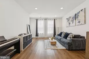 42597 Nubbins Ter, Ashburn, VA 20147 - Photo 4